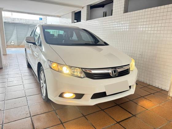 HONDA CIVIC 2.0 LXR 16V FLEX 4P AUTOMÁTICO HONDA CIVIC 2.0 LXR 16V FLEX 4P AUTOMÁTICO